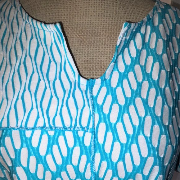 Alfred Dunner Keyhold Neck Patchwork Top - Picture 8 of 13